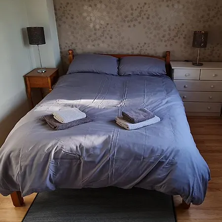Sw19 - Quiet Split-Level 2-Bedroom Maisonette With Garden London Exterior photo