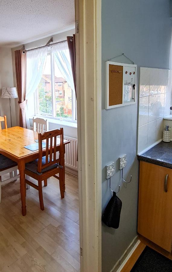 Апартаменты Sw19 - Quiet Split-level 2-bedroom Maisonette With Garden