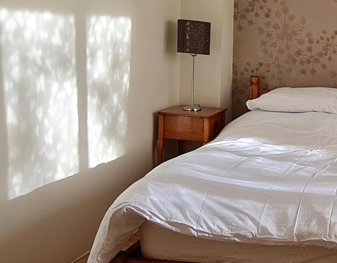 Апартаменты Sw19 - Quiet Split-level 2-bedroom Maisonette With Garden *